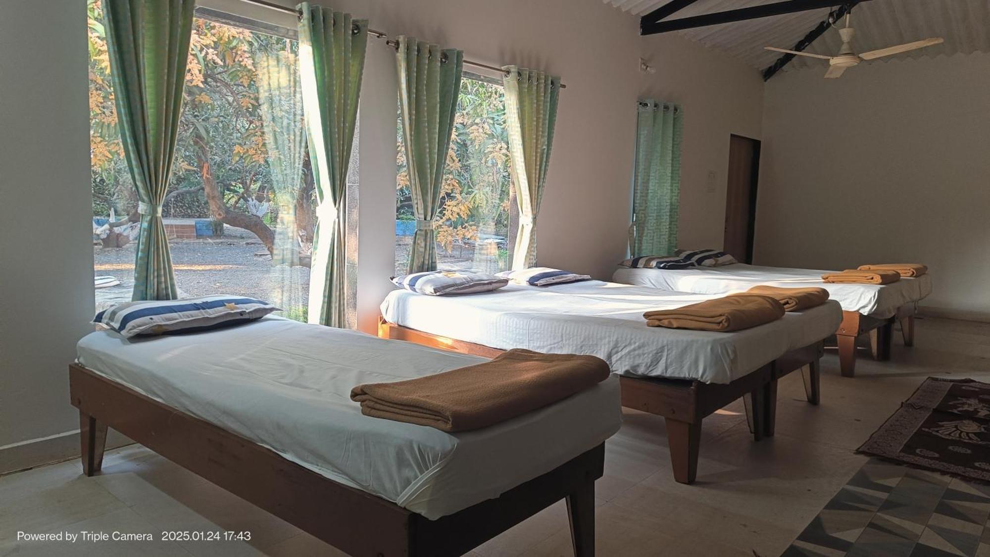 Gir County Resort Sasan Gir Bilik gambar